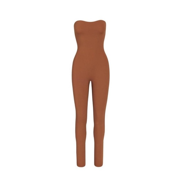 NWT & NWOT Skims All in one One strapless Onesie Jumpsuit Playsuit Romper - Picture 8 of 11